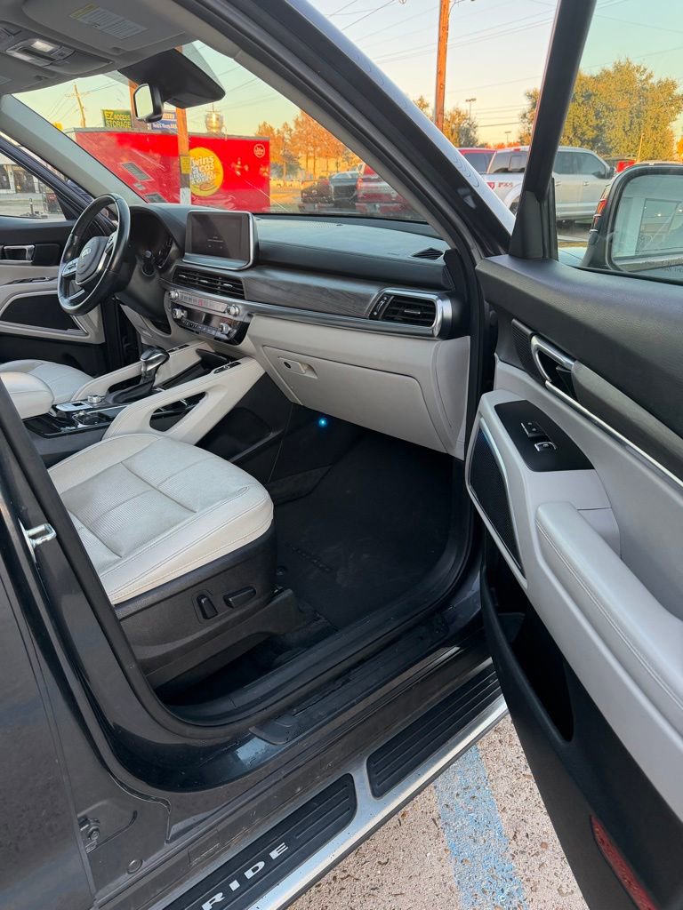 Used 2021 Kia Telluride EX w/ EX Premium Package image 18