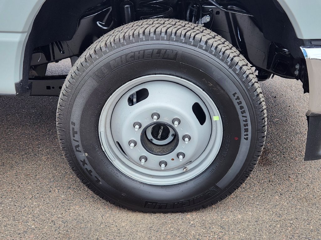 New 2026 Ford F350 XLT AWD/4WD image 10