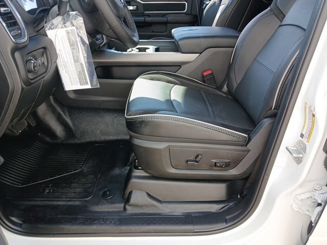 New 2027 RAM 5500 4x4 Crew Cab w/ Laramie Trim Package image 32