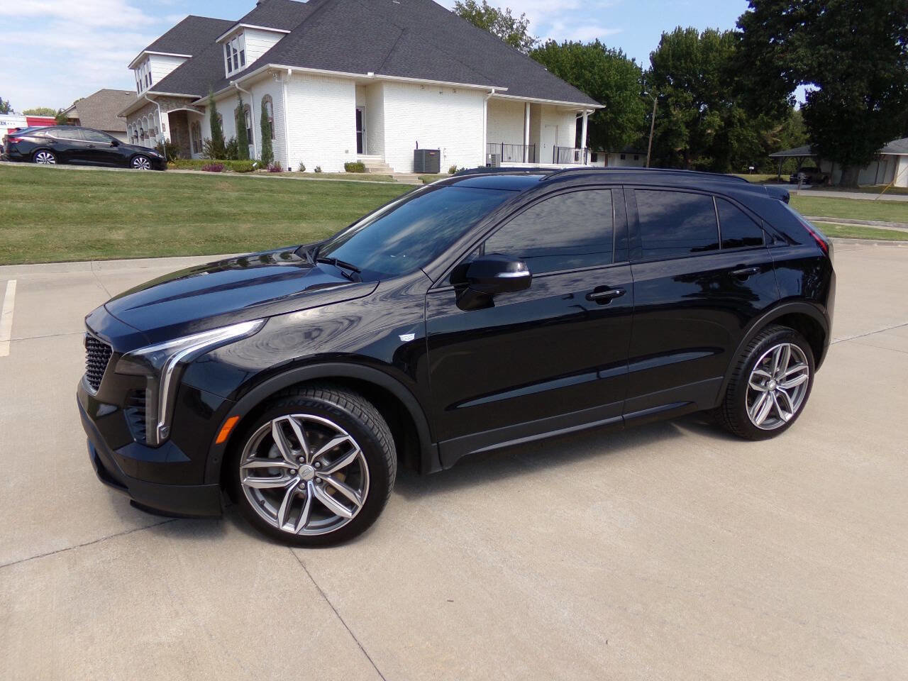 Used 2022 Cadillac XT4 Sport AWD/4WD image 16