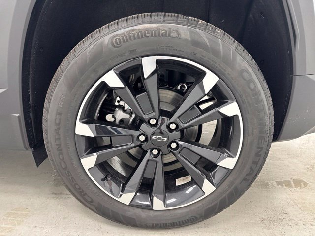 New 2027 Chevrolet Equinox RS w/ Safety and Technology Package FWD image 37