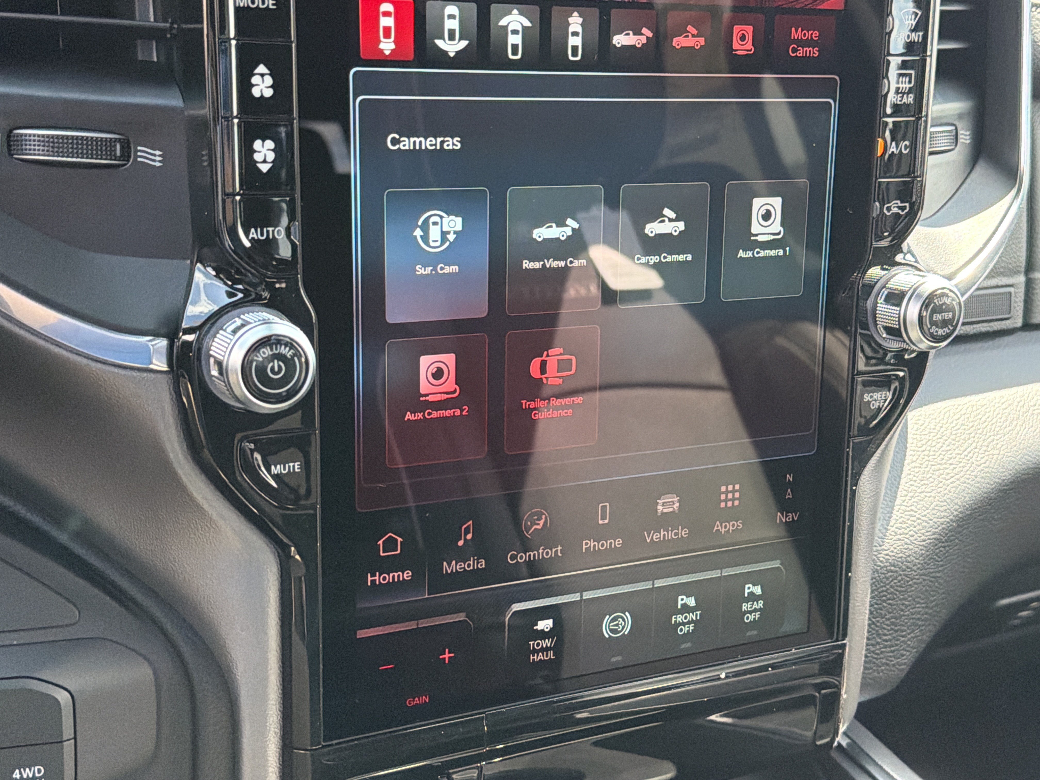 New 2026 RAM 3500 Laramie AWD/4WD image 24