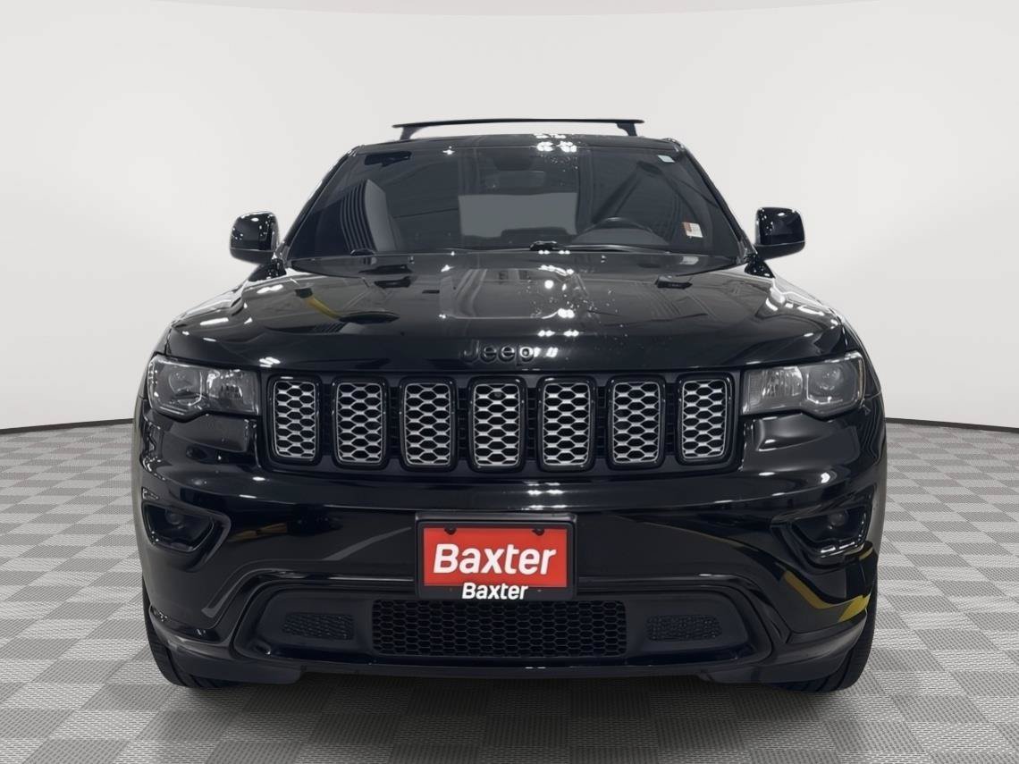 Used 2019 Jeep Grand Cherokee Altitude AWD/4WD image 17