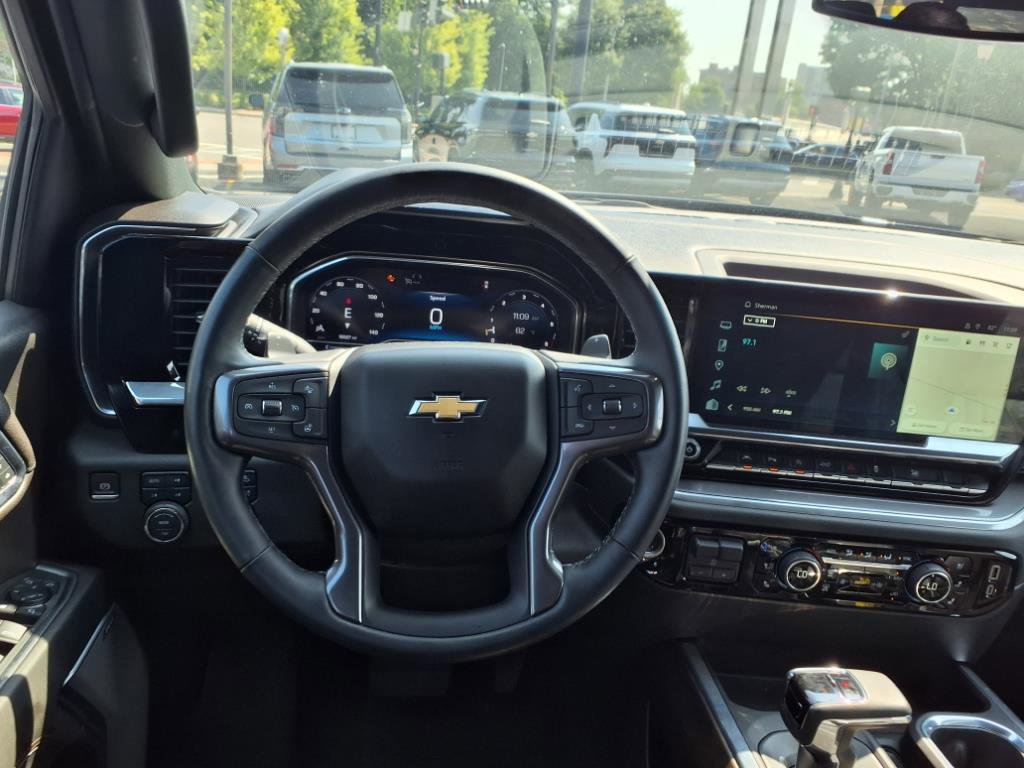 Used 2024 Chevrolet Silverado 1500 High Country w/ High Country Premium Package image 18