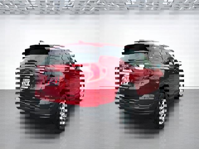 Used 2023 GMC Terrain SLE image 4