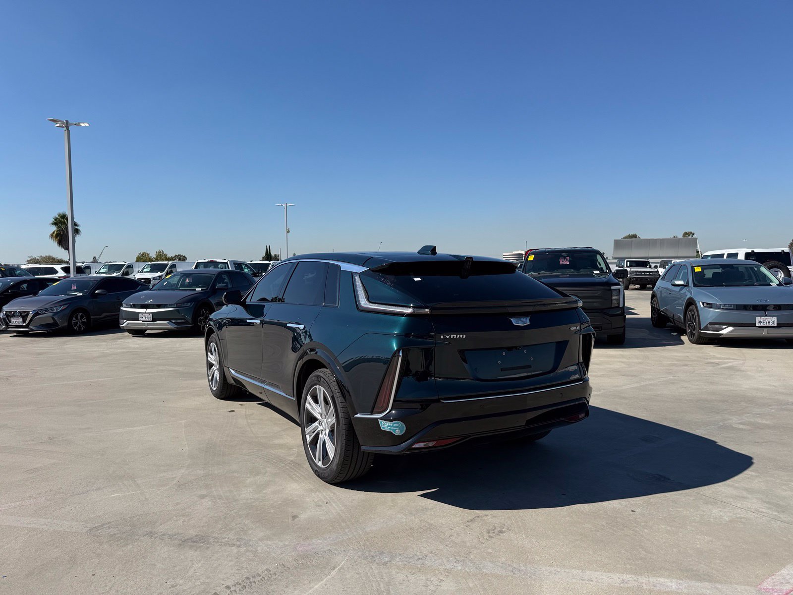 Used 2024 Cadillac Lyriq Tech RWD image 2