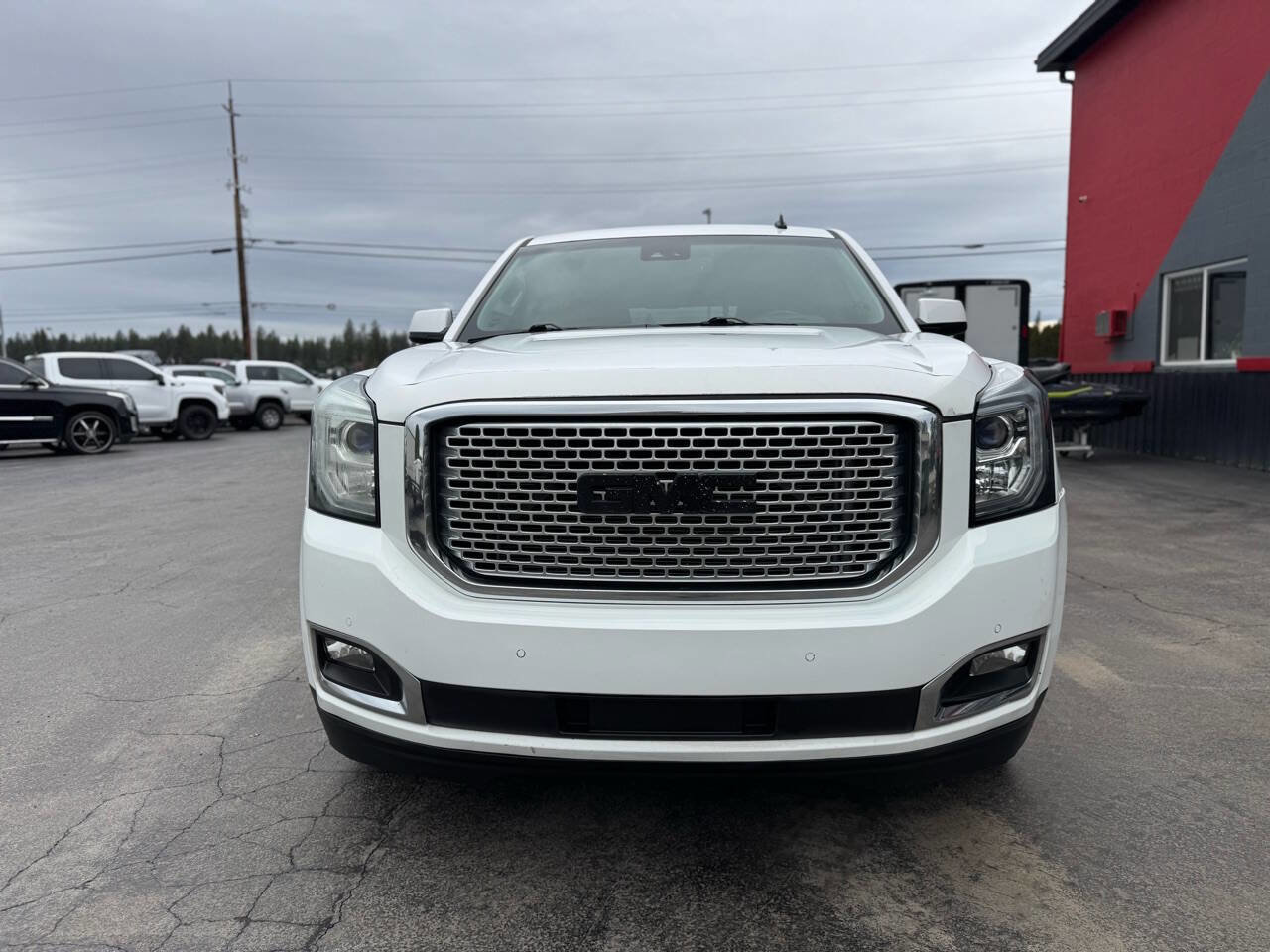 Used 2015 GMC Yukon SLT image 8