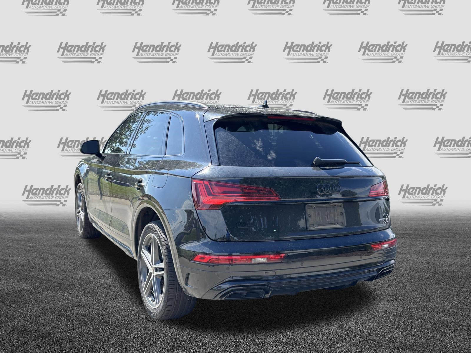 Used 2024 Audi Q5 e Premium Plus w/ Premium Plus Package AWD/4WD image 8