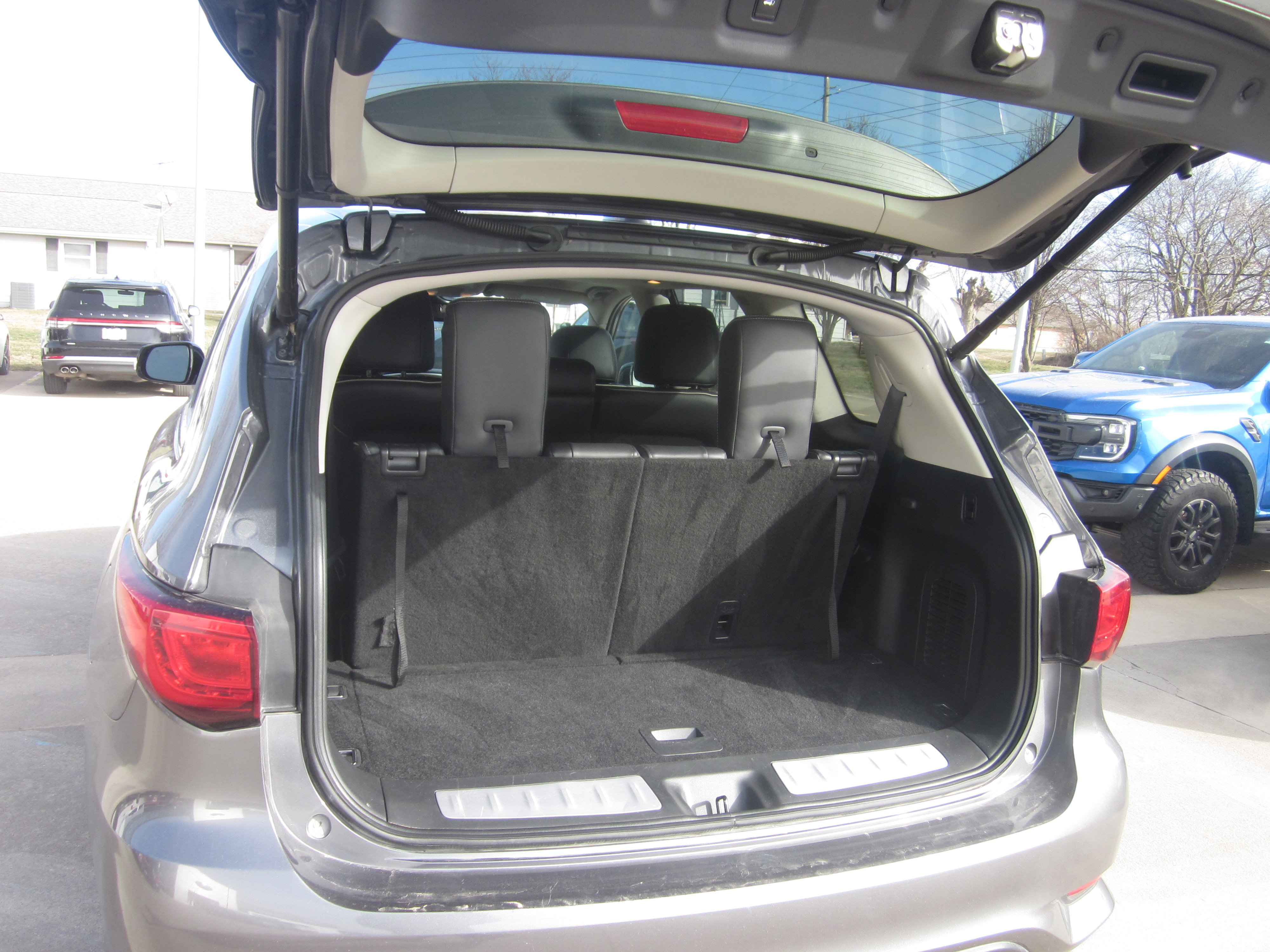 Used 2019 INFINITI QX60 Pure image 10