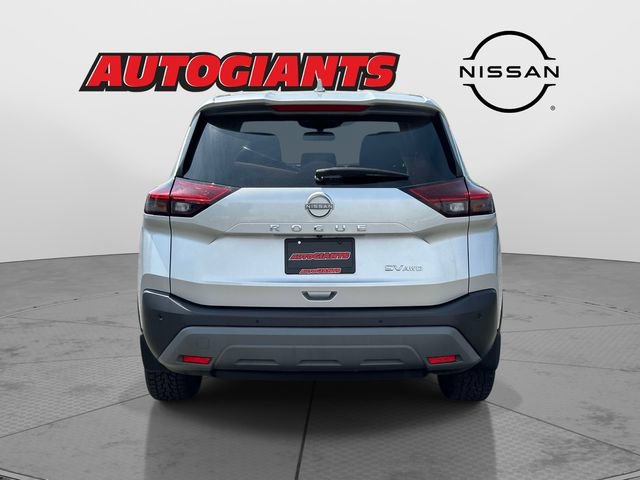 Used 2023 Nissan Rogue SV AWD/4WD image 5