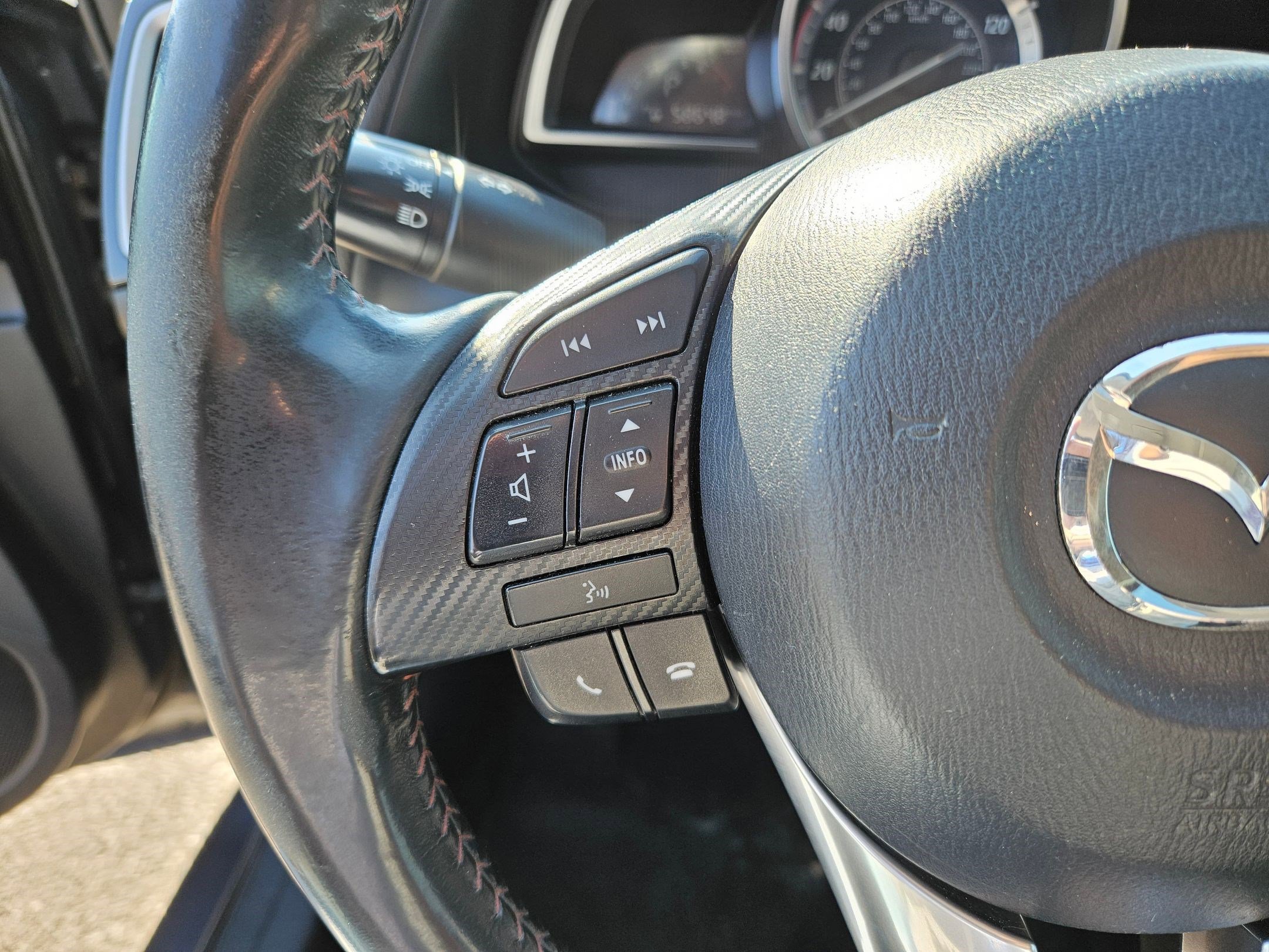 Used 2014 MAZDA MAZDA3 i Grand Touring FWD image 18