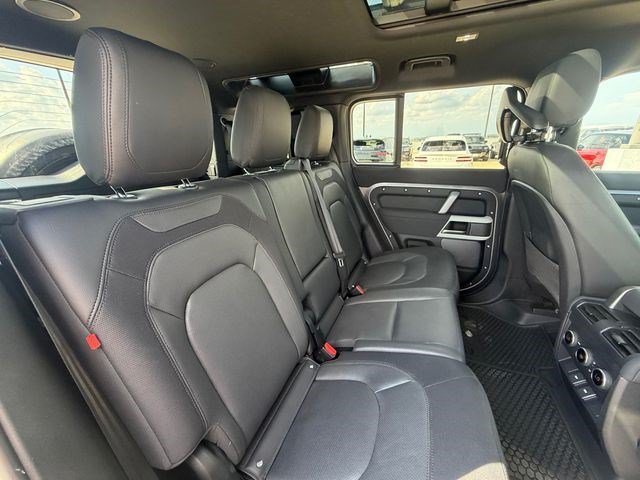 Used 2023 Land Rover Defender 110 X-Dynamic SE AWD/4WD image 17