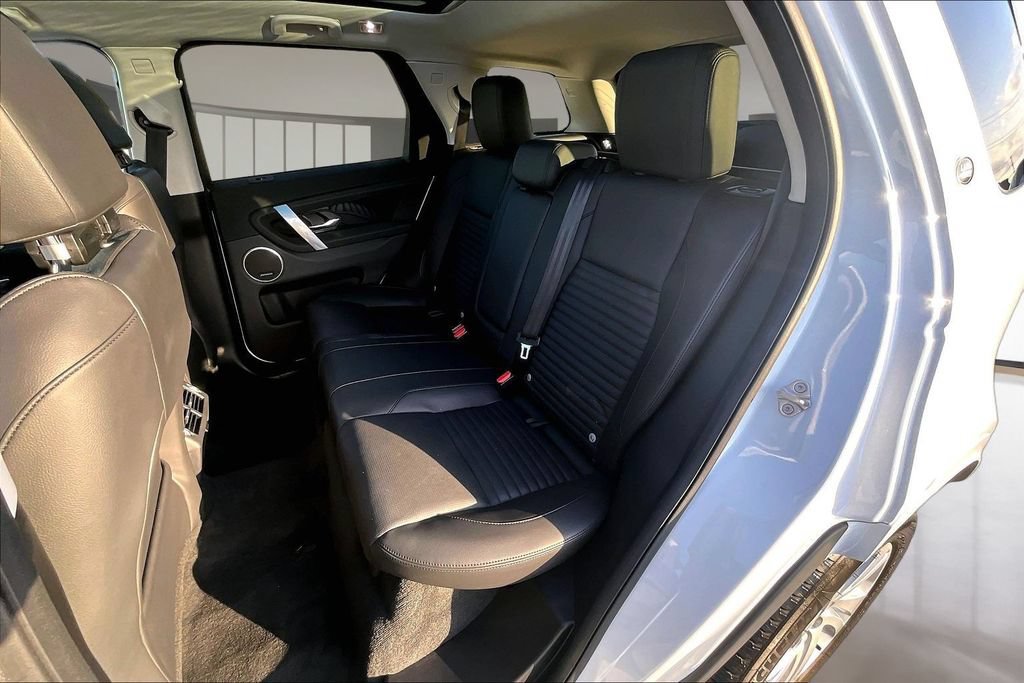 Certified 2025 Land Rover Discovery Sport S AWD/4WD image 20