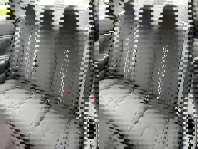 Used 2025 Hyundai Elantra Sport image 42