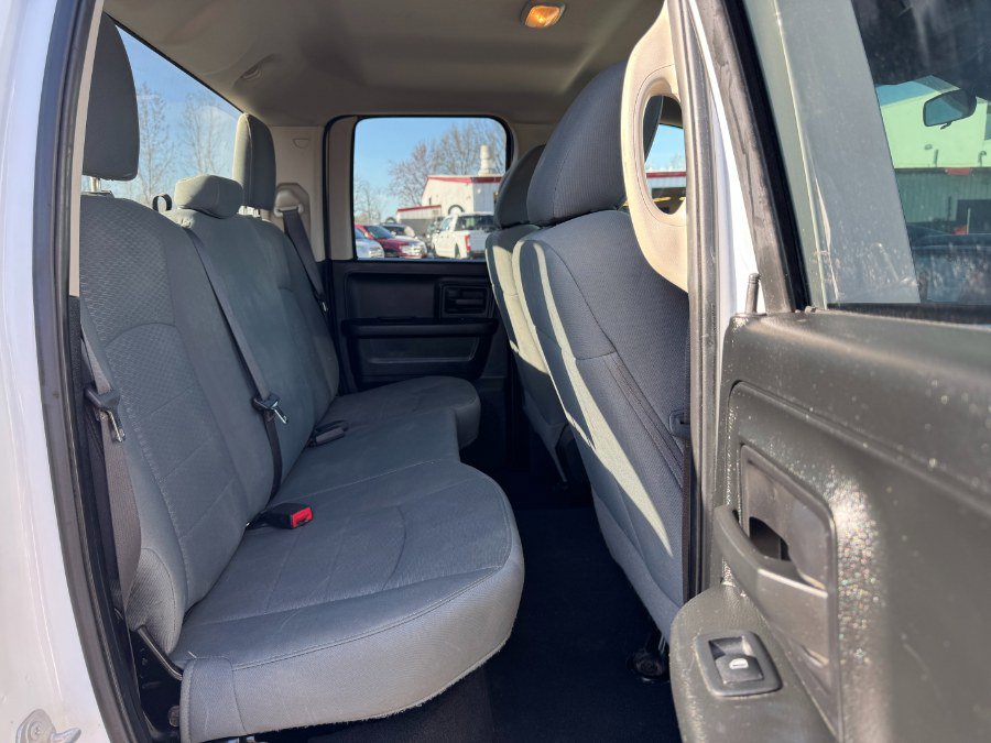 Used 2017 RAM 1500 ST w/ SXT Appearance Group AWD/4WD image 17