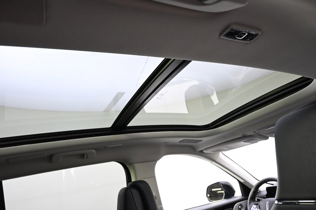 New 2026 Lincoln Aviator Reserve image 17