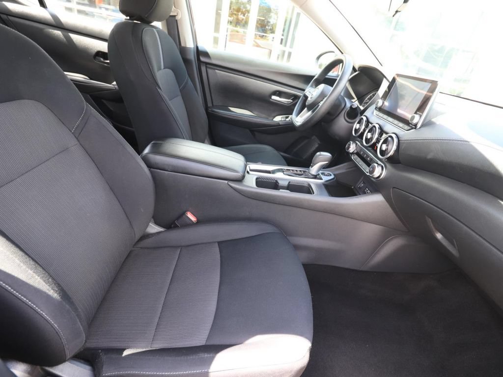 Used 2024 Nissan Sentra SV FWD image 12