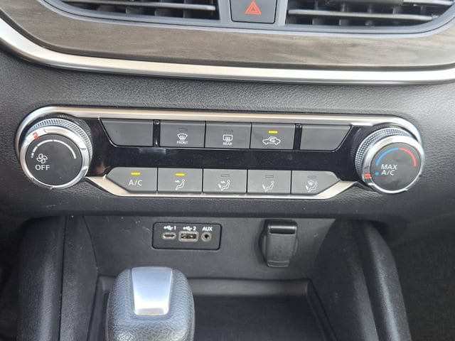 Used 2025 Nissan Altima 2.5 SV FWD image 20