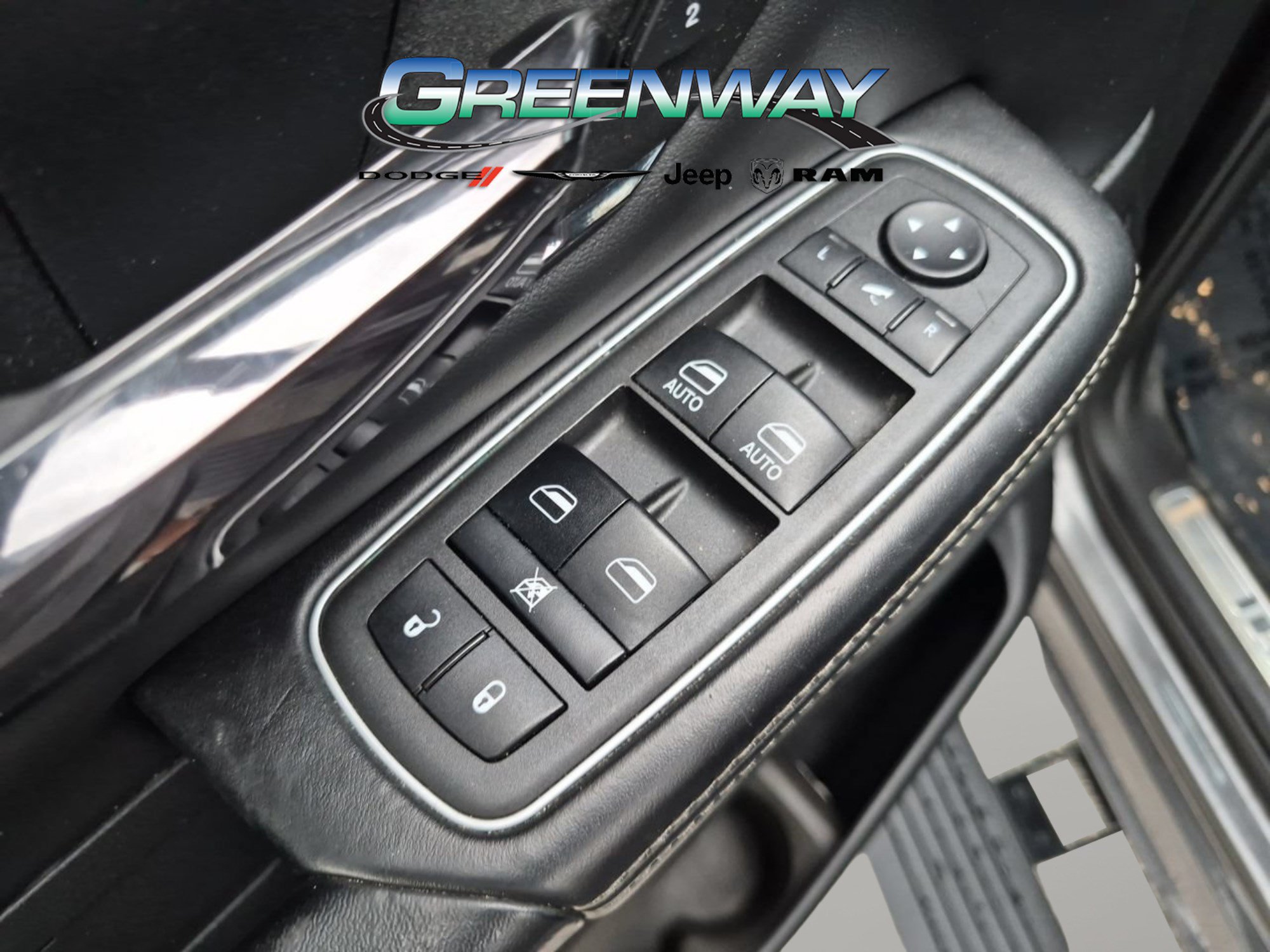 Used 2022 RAM 1500 Limited w/ Body Color Bumper Group AWD/4WD image 13
