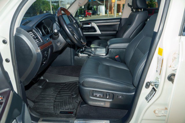 Used 2020 Toyota Land Cruiser AWD/4WD image 9