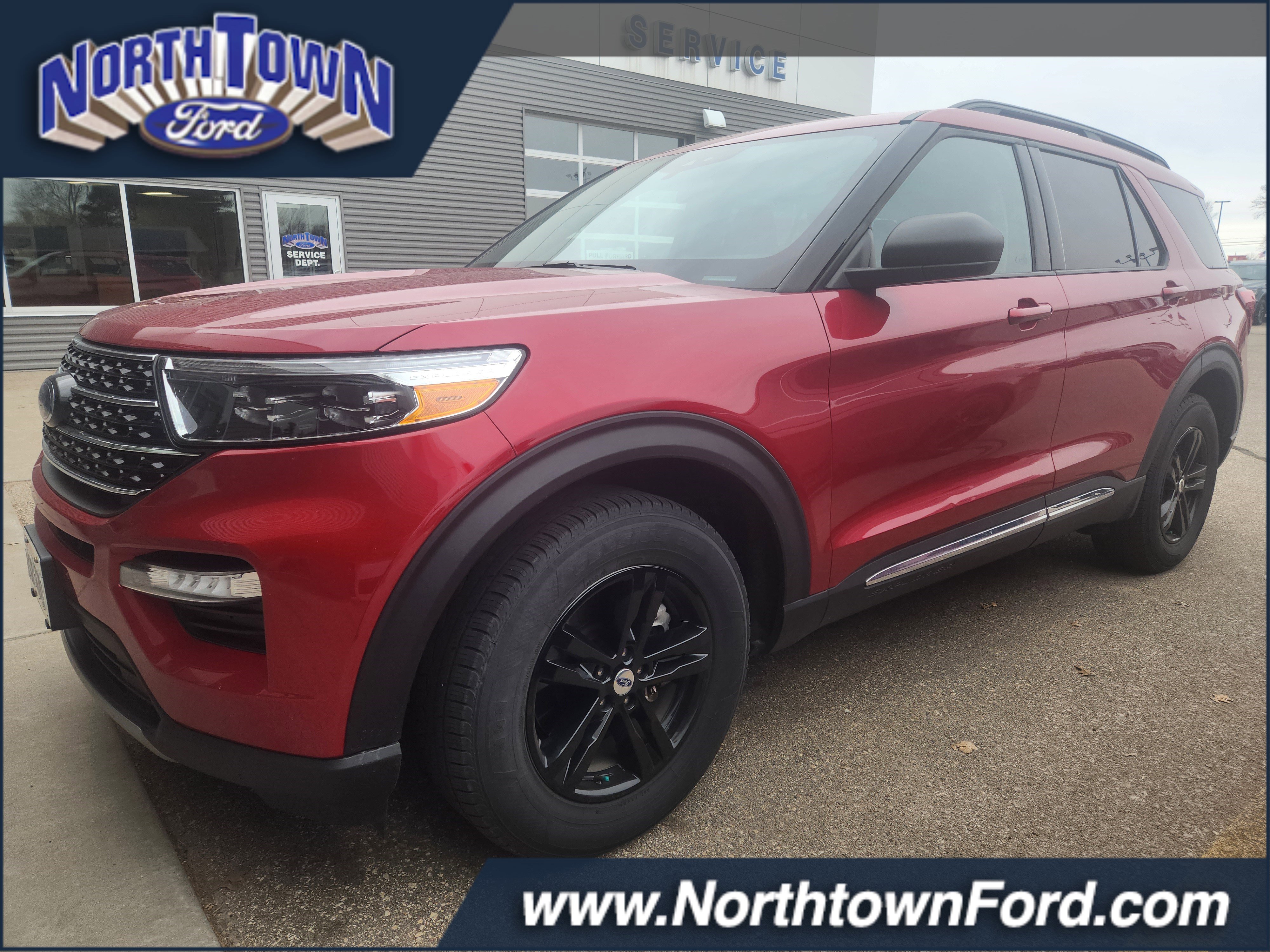 Used 2021 Ford Explorer XLT w/ Equipment Group 202A AWD/4WD image 1