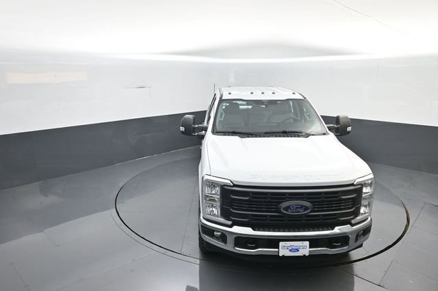 New 2026 Ford F250 XL w/ XL Off-Road Package AWD/4WD image 16