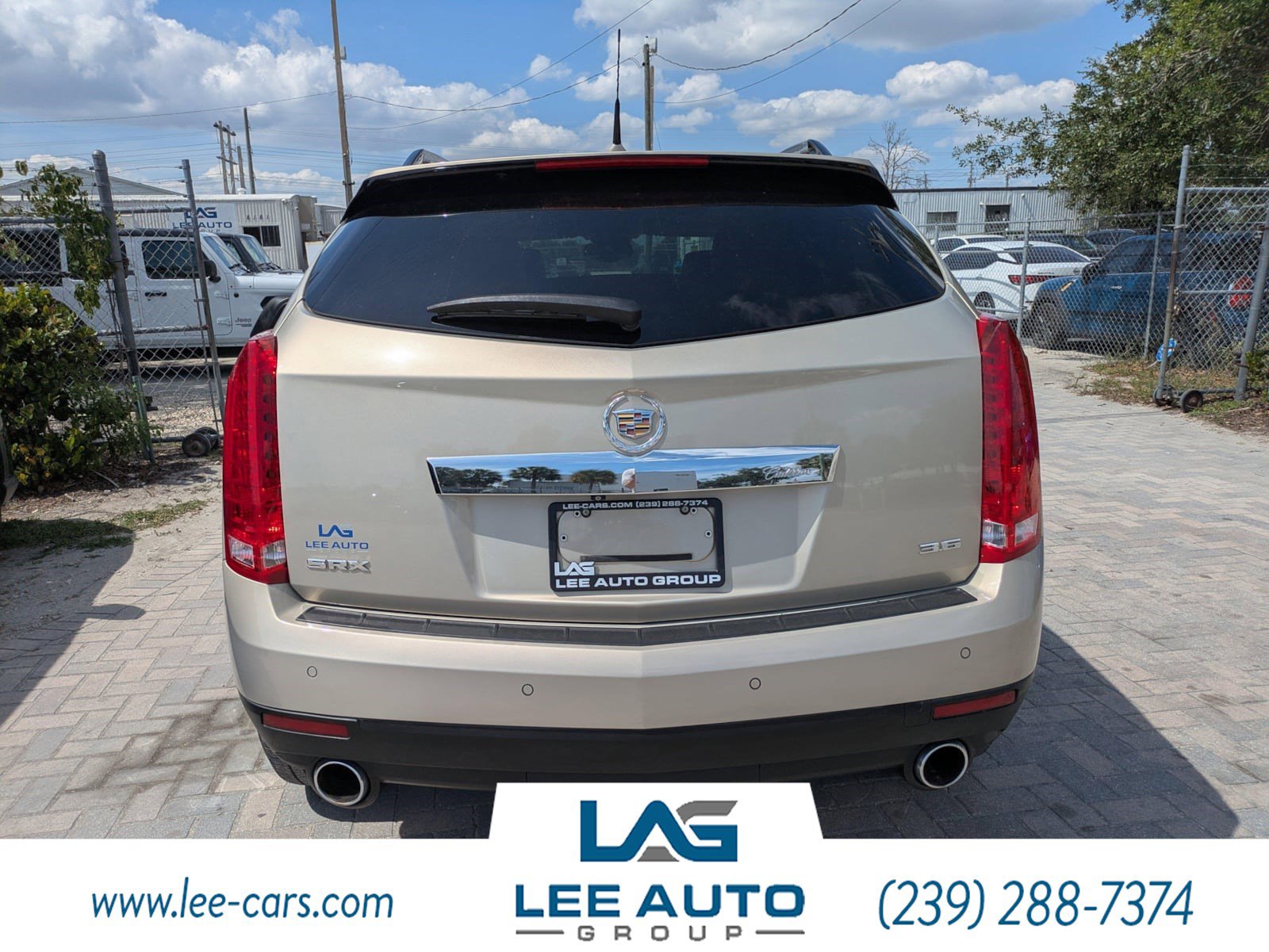 Used 2012 Cadillac SRX Luxury FWD image 4