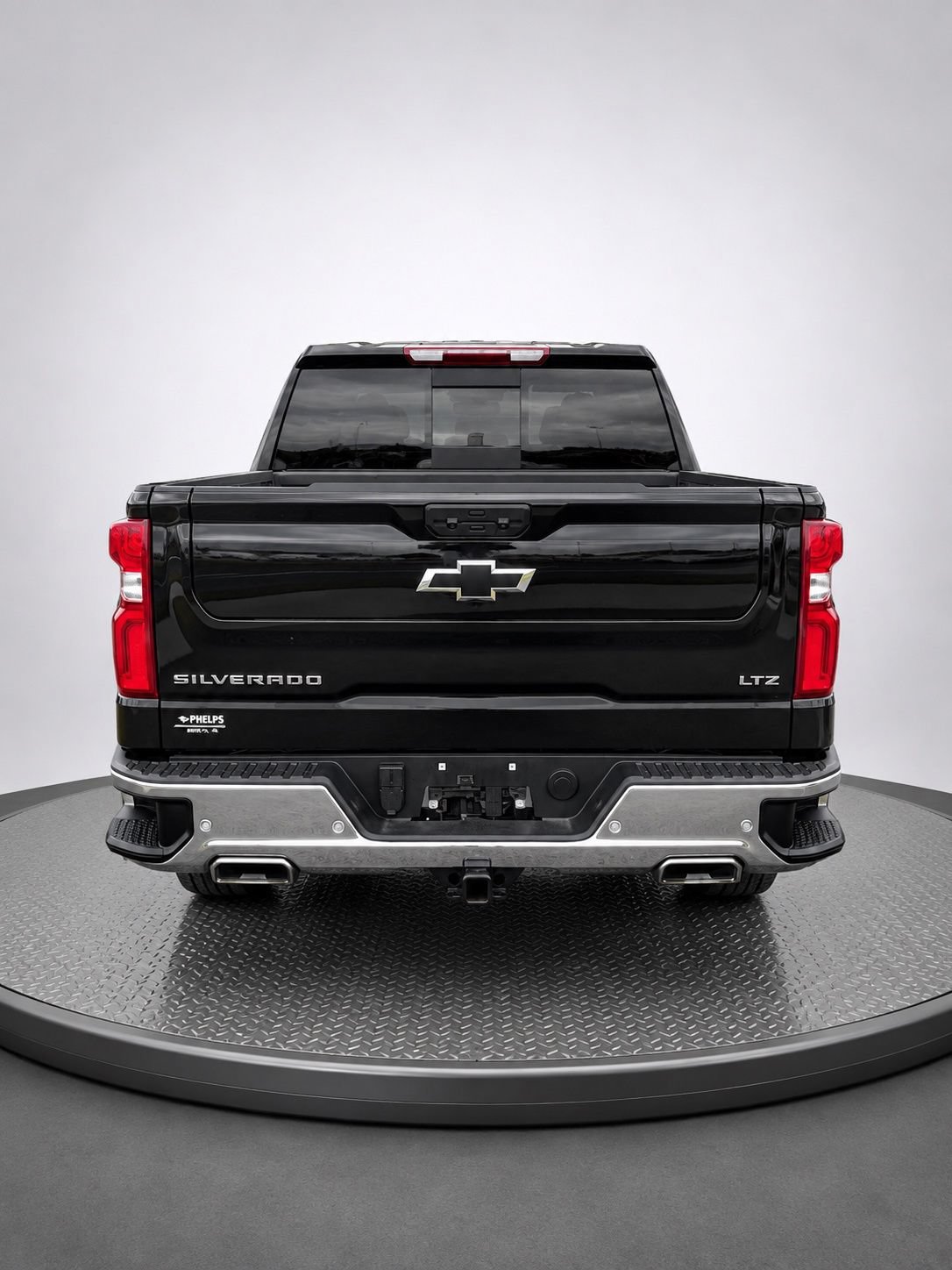 Used 2025 Chevrolet Silverado 1500 LTZ w/ LTZ Premium Package AWD/4WD image 4