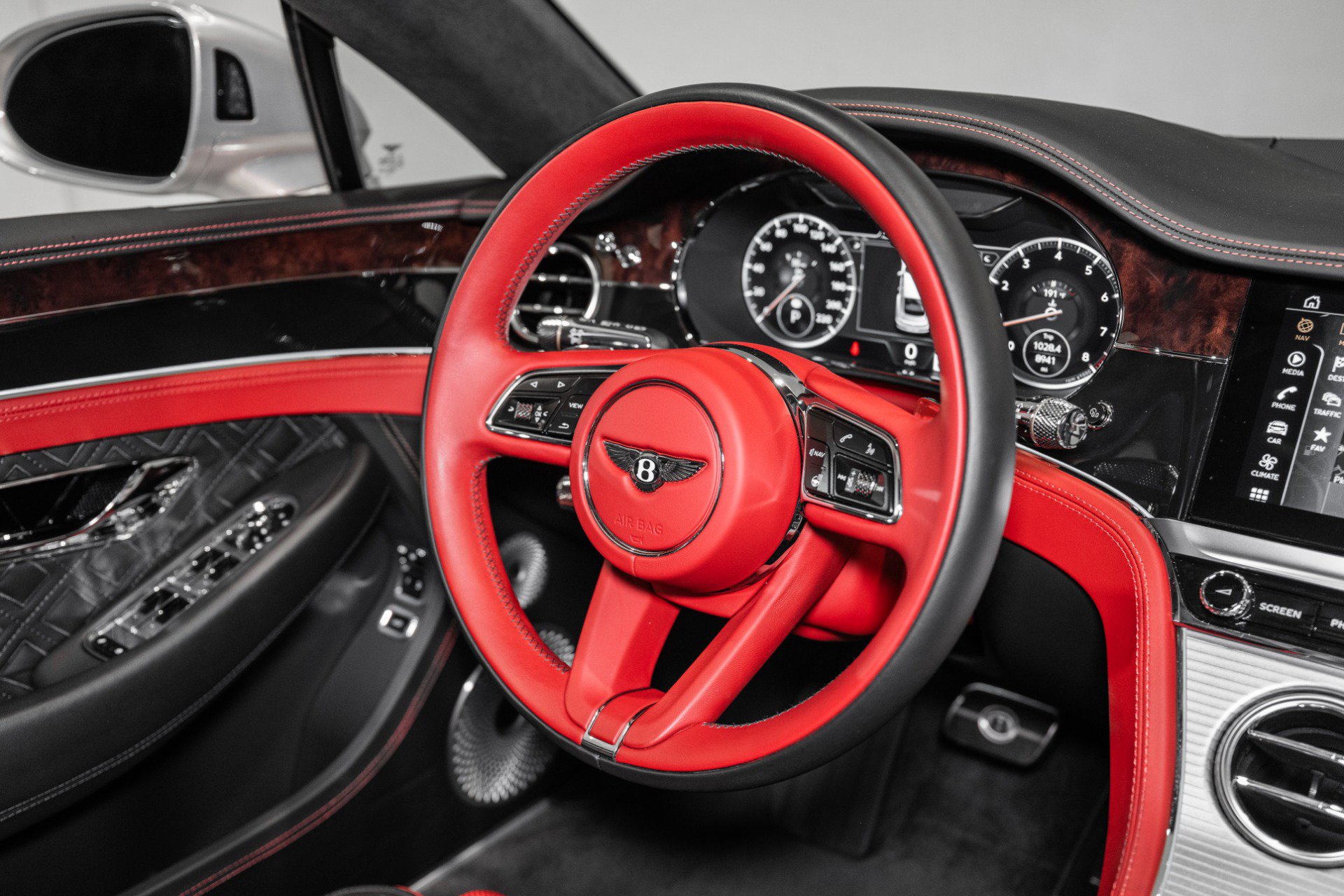 Used 2023 Bentley Continental GT Azure AWD/4WD image 25