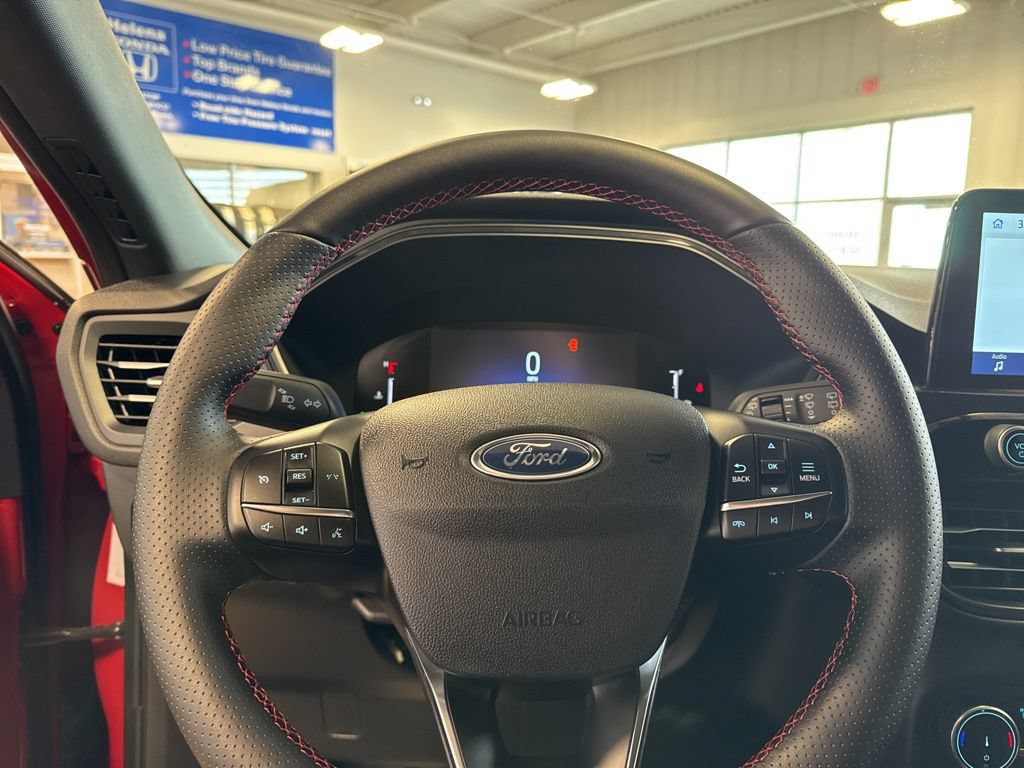 Used 2025 Ford Escape ST-Line AWD/4WD image 18