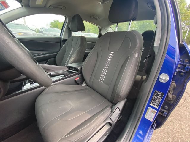 Used 2023 Hyundai Elantra SEL FWD image 18