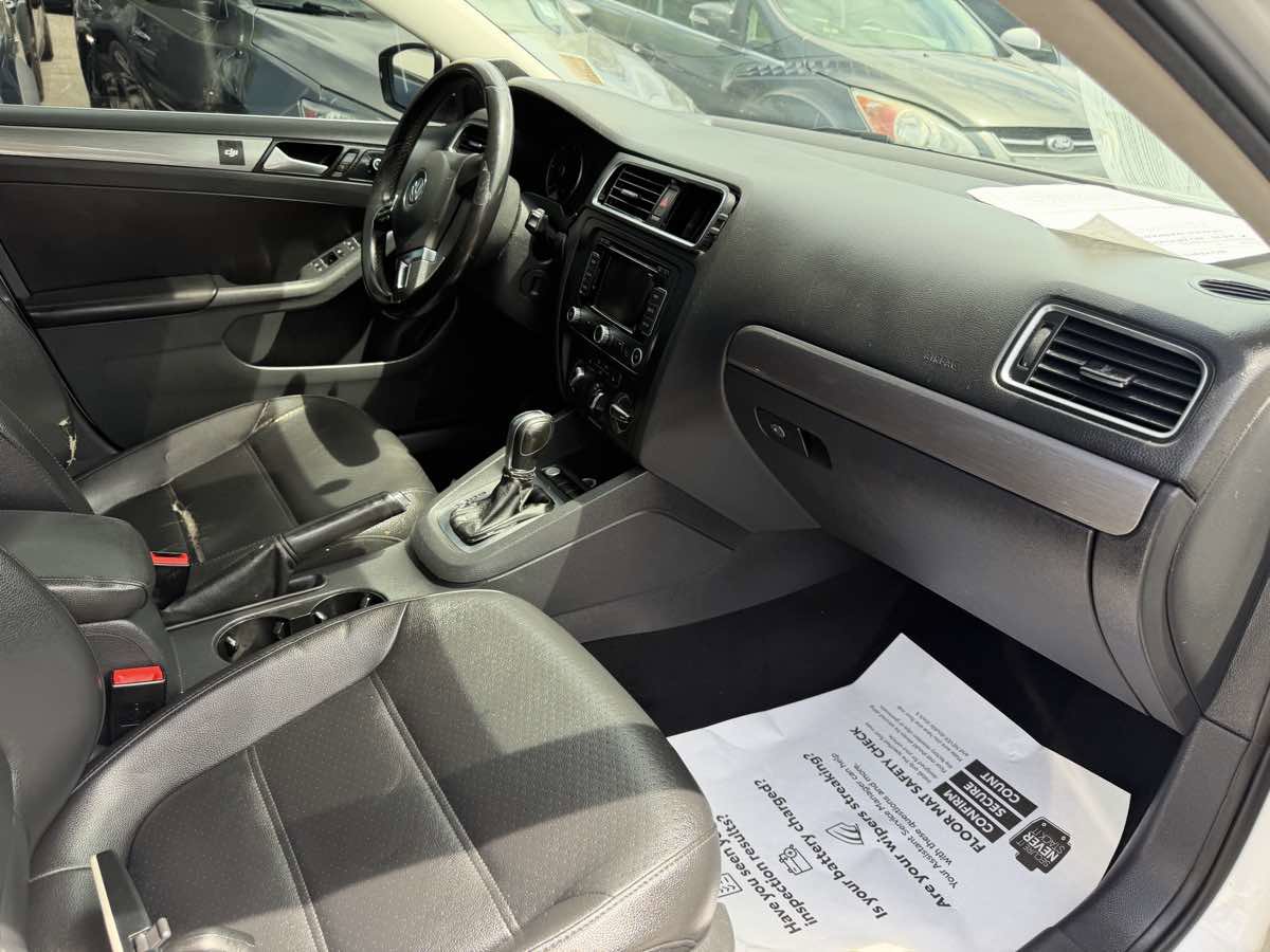 Used 2014 Volkswagen Jetta TDI image 6