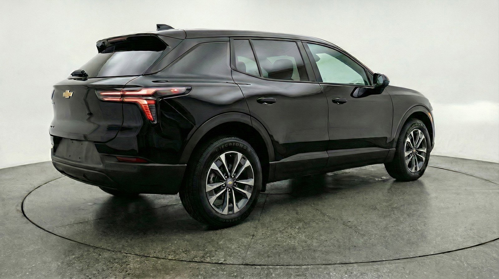 Used 2025 Chevrolet Equinox LT image 9