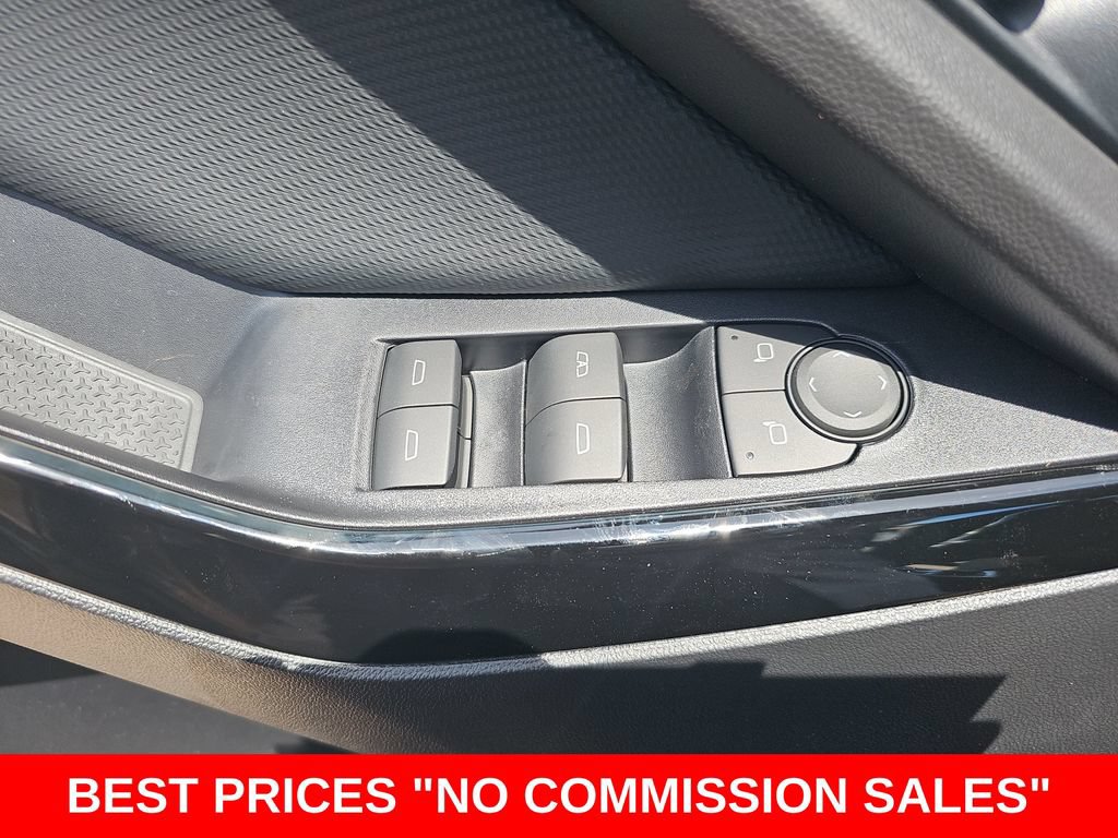 New 2027 Chevrolet Equinox LT FWD image 28