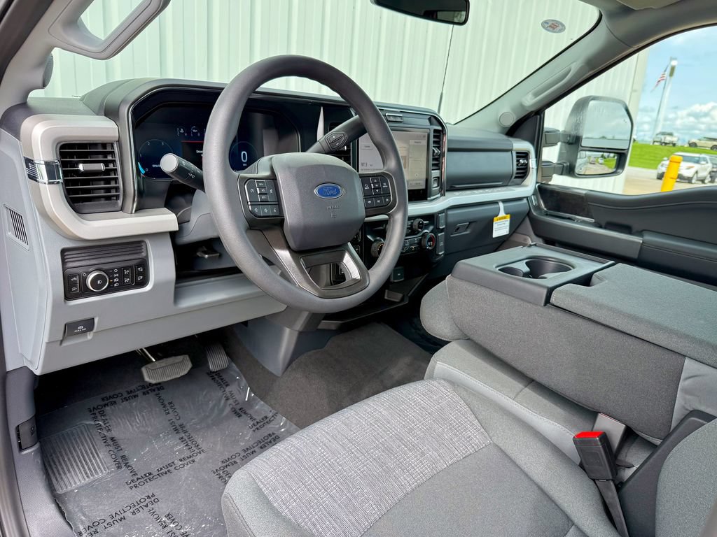 New 2026 Ford F250 XLT w/ XLT Premium Package AWD/4WD image 10