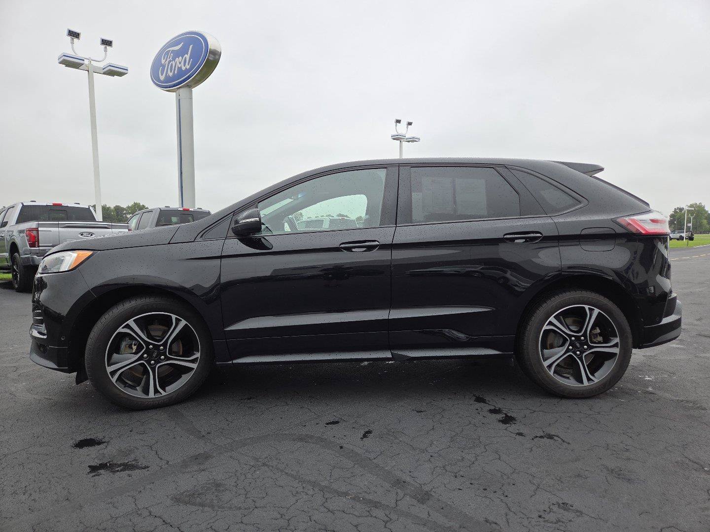 Used 2020 Ford Edge ST w/ Equipment Group 401A AWD/4WD image 15