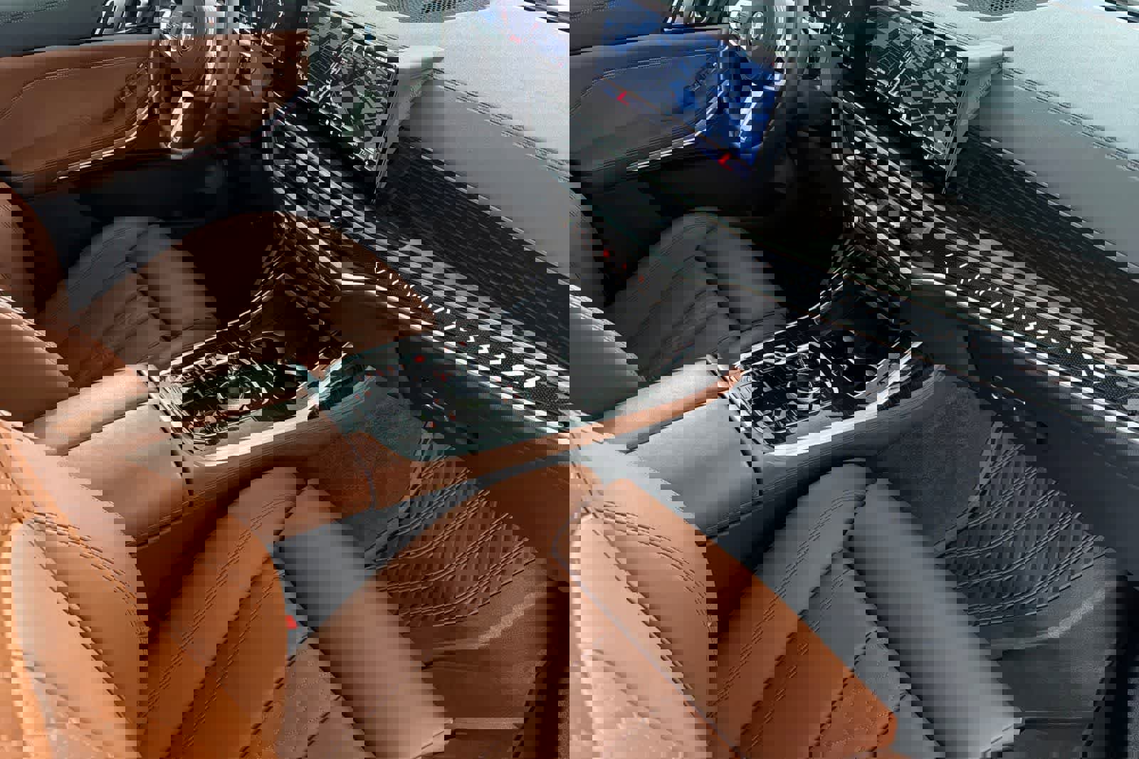 Certified 2024 BMW X7 xDrive40i w/ M Sport Package image 16