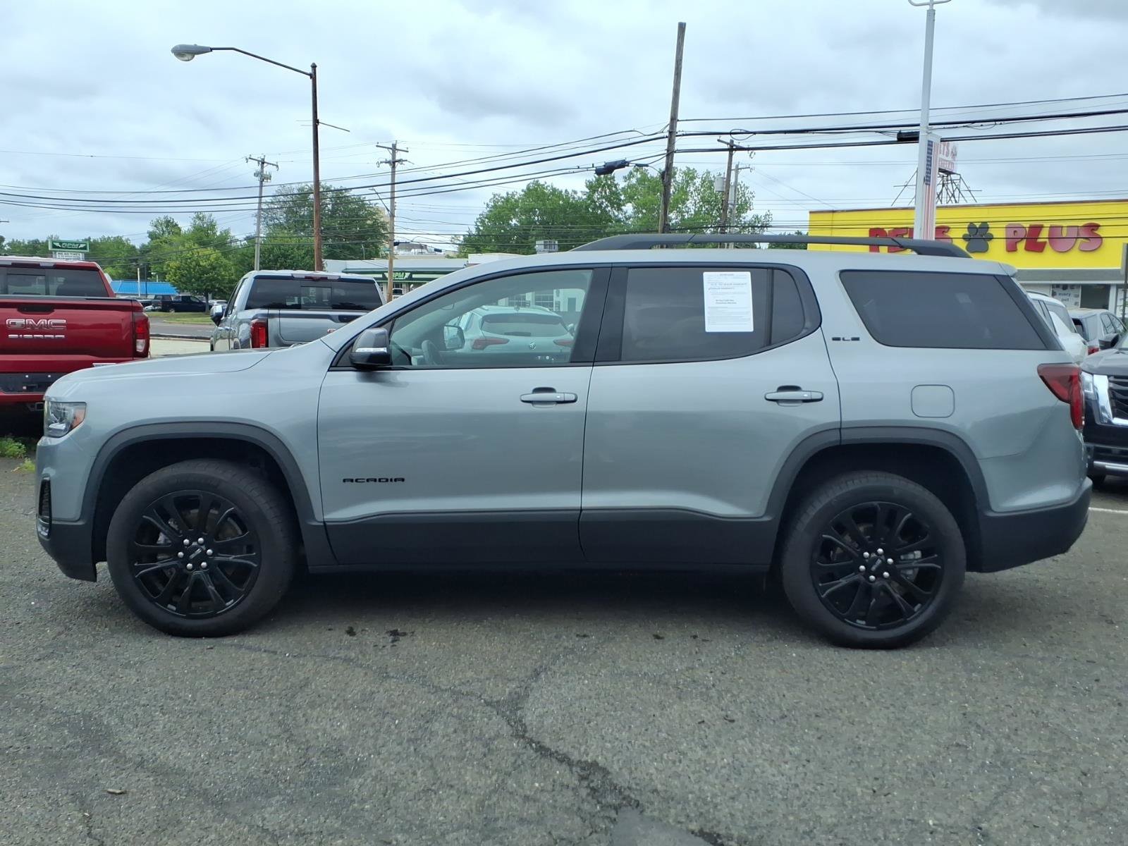 Certified 2023 GMC Acadia SLE w/ Driver Convenience Package AWD/4WD image 7