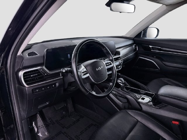 Used 2025 Kia Telluride S FWD image 22