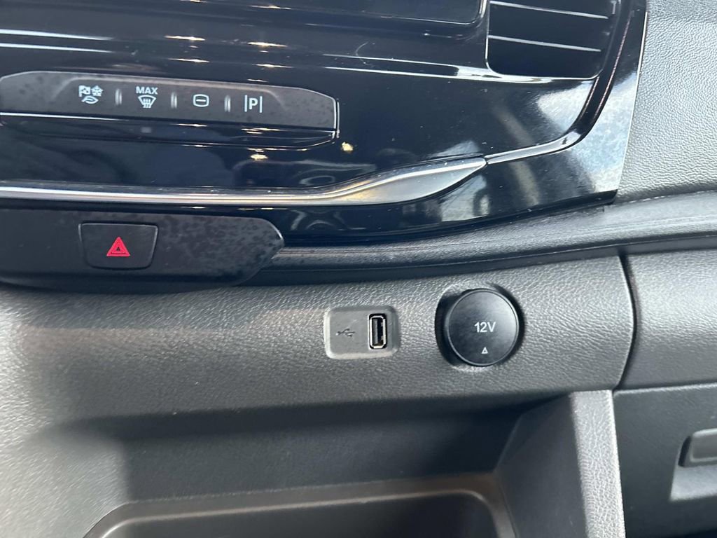 Used 2023 Ford Transit 350 XLT image 32