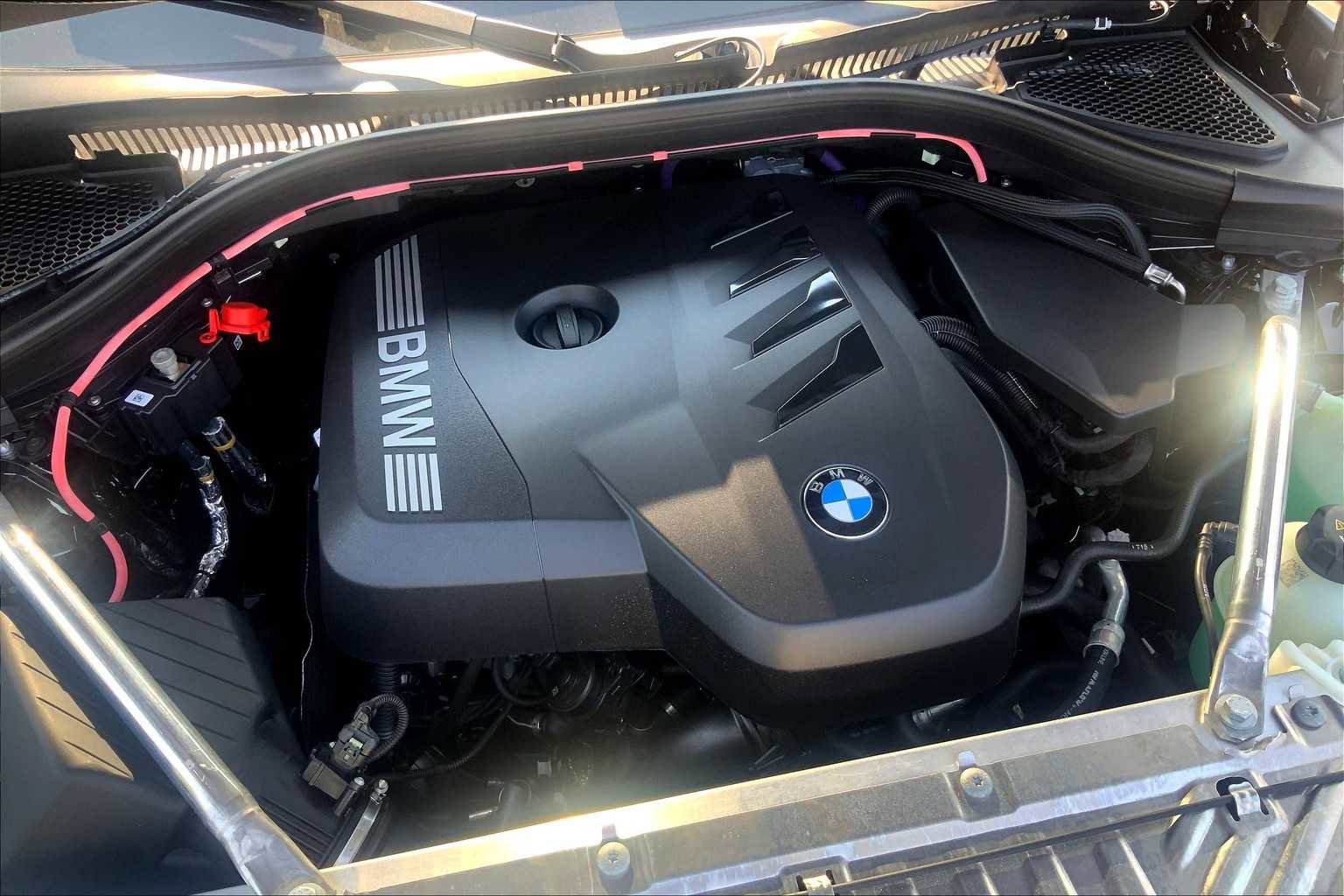 Used 2025 BMW X3 xDrive30i w/ Premium Package image 17