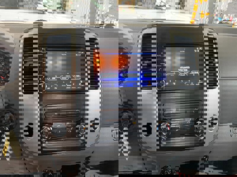 Used 2019 Nissan Frontier SV image 14