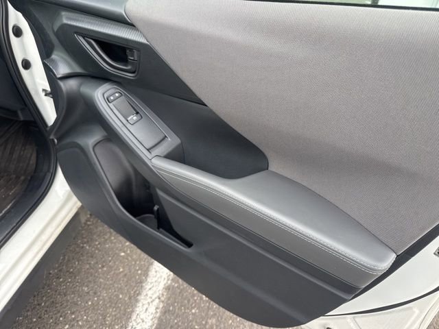 Used 2025 Subaru Crosstrek 2.0i Premium image 18