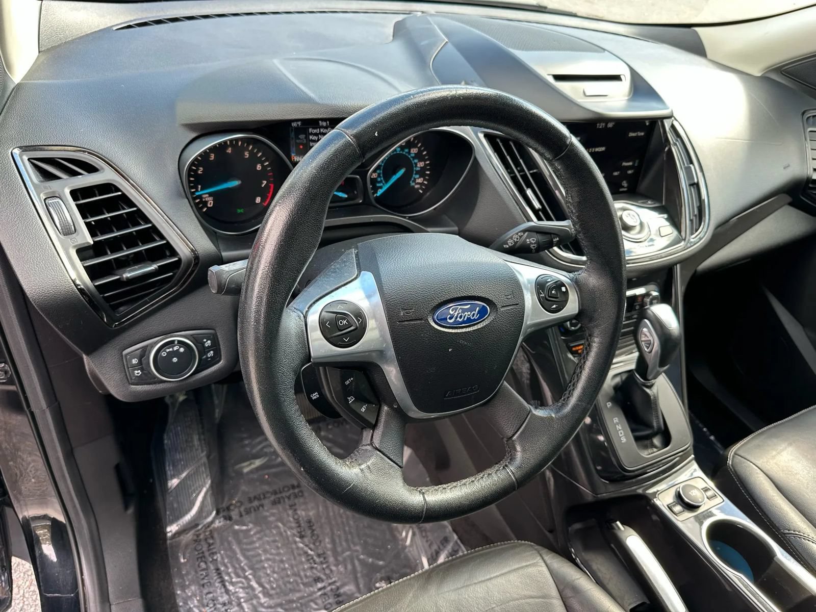 Used 2016 Ford Escape Titanium AWD/4WD image 10
