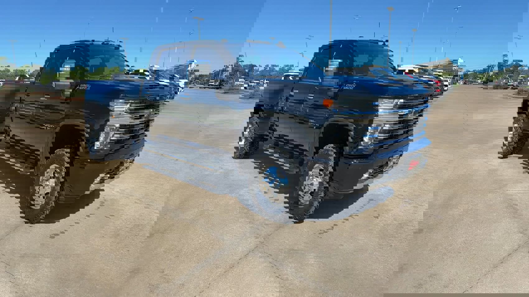 Used 2023 Chevrolet Silverado 3500 High Country w/ Snow Plow Prep/Camper Package image 3