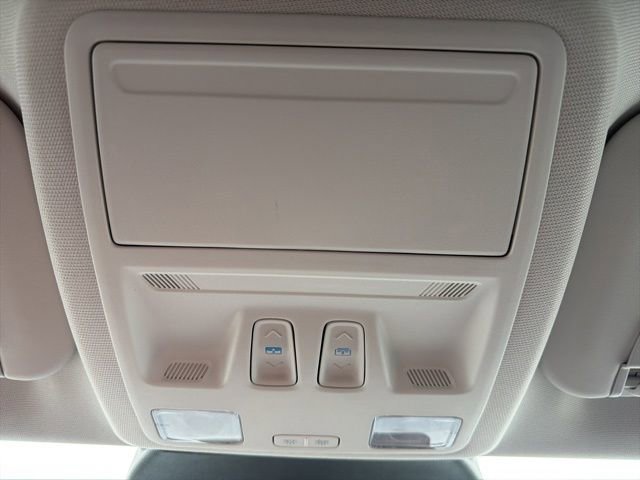 Used 2023 Ford Escape SE w/ Class II Trailer Tow Package image 38