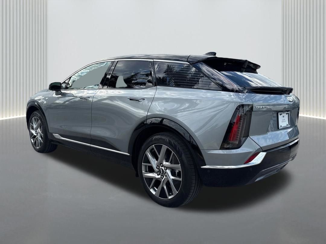 New 2026 Cadillac Optiq Luxury 1 image 7