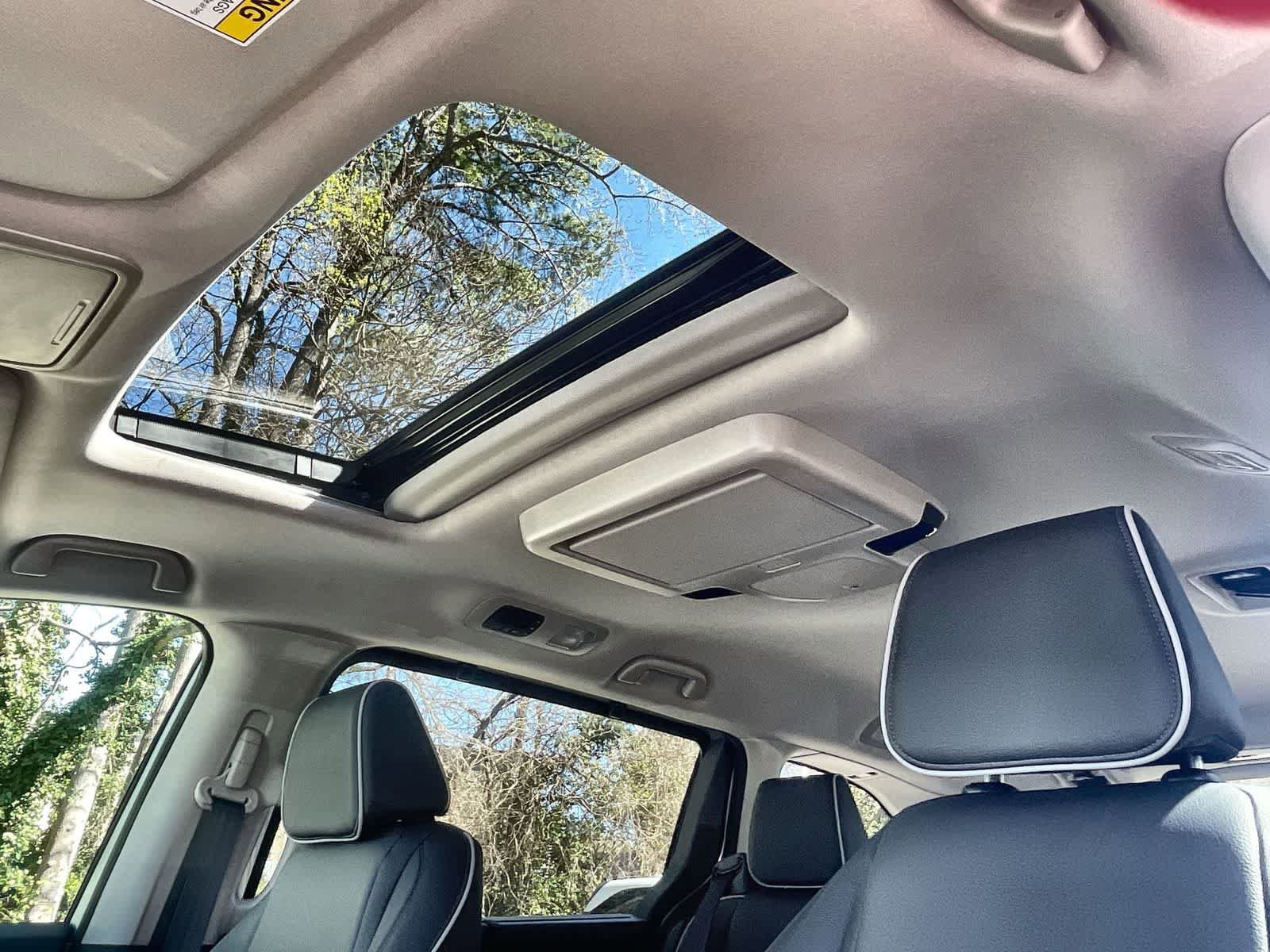 New 2026 Honda Odyssey Touring image 15
