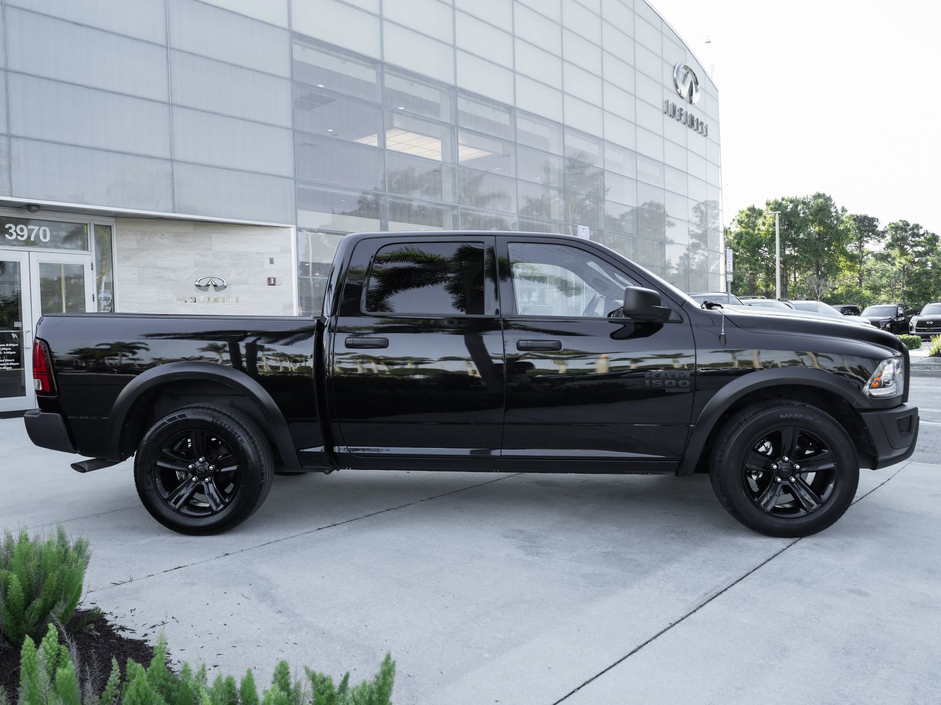 Used 2024 RAM 1500 Classic Warlock RWD image 25