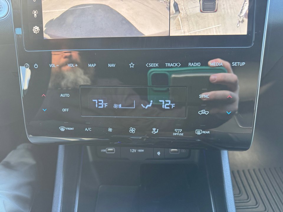 Used 2023 Hyundai Santa Cruz Limited w/ Cargo Package image 22